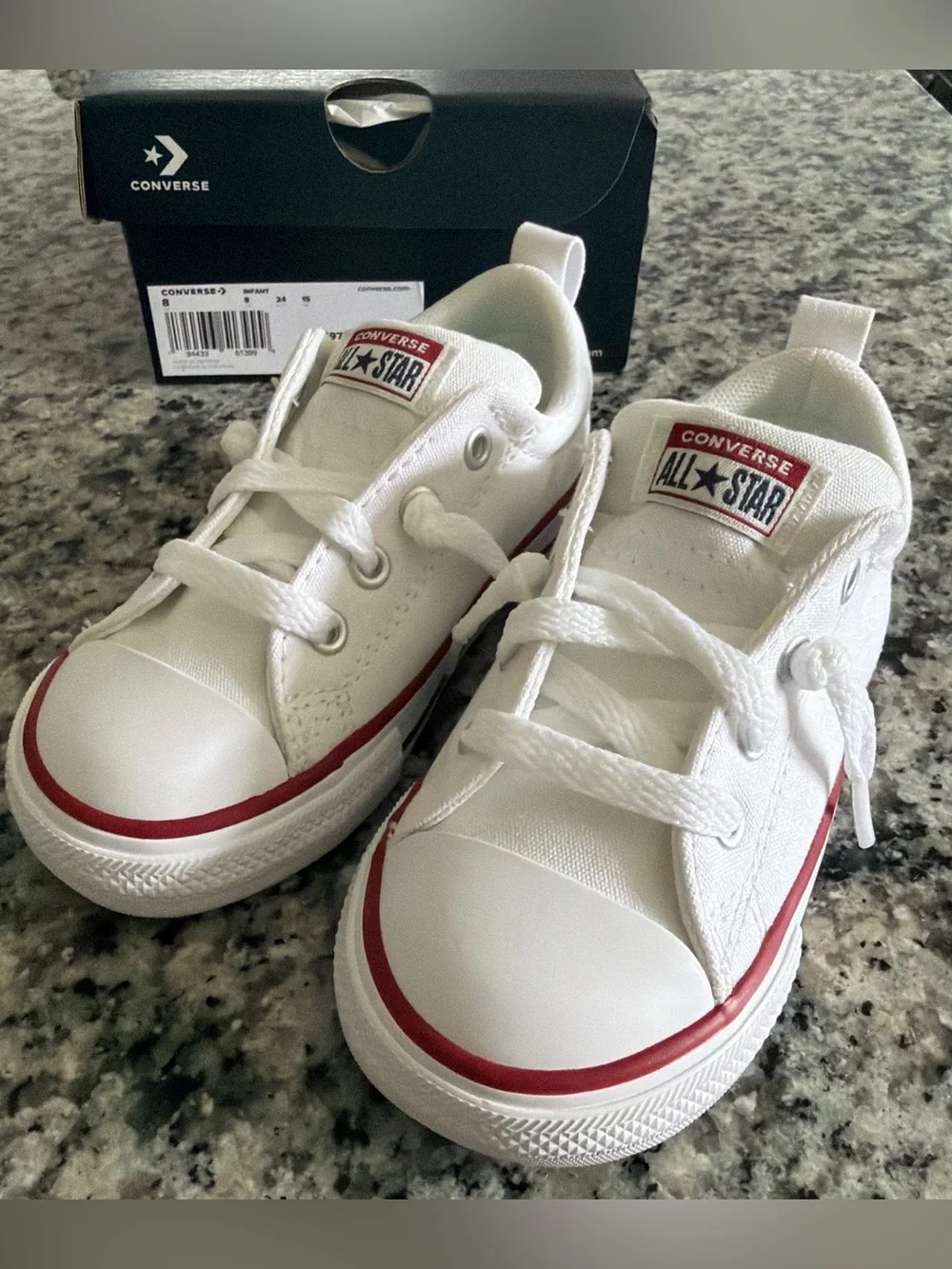 Brand New Never Worn Converse White/Garnet/Navy Shoe CTAS Street Slip